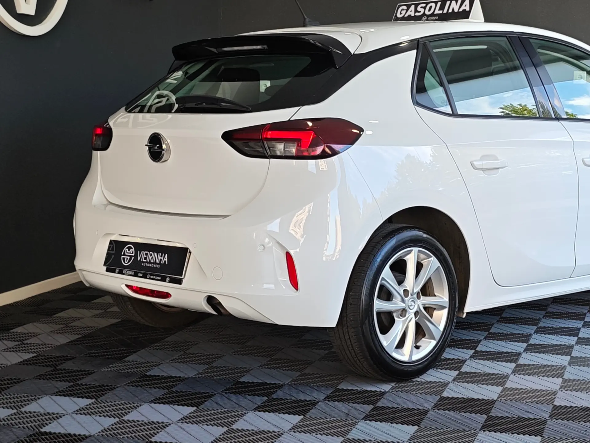 Opel Corsa 1.2 Elegance 29
