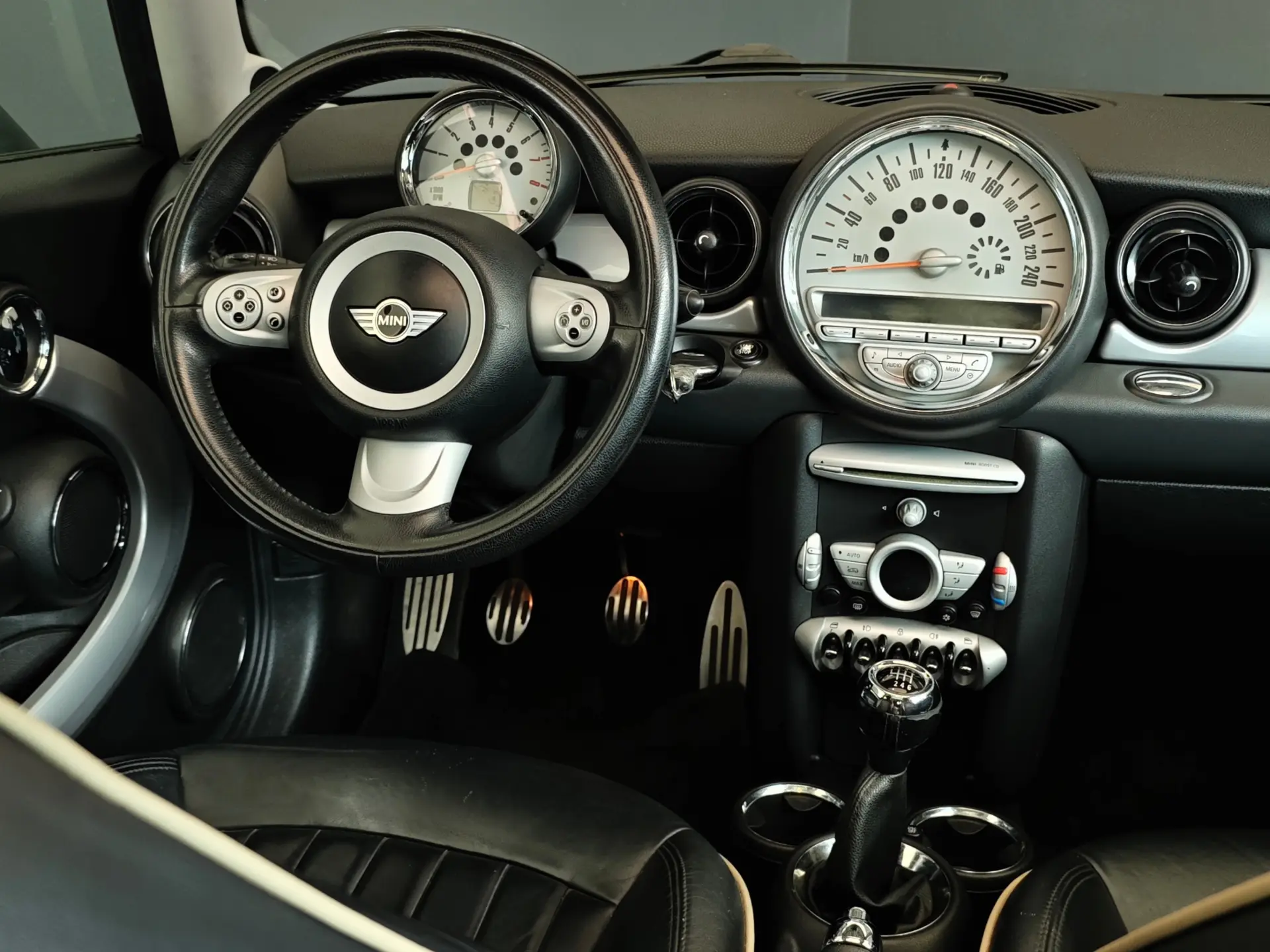 MINI 3 Portas Cooper S 41