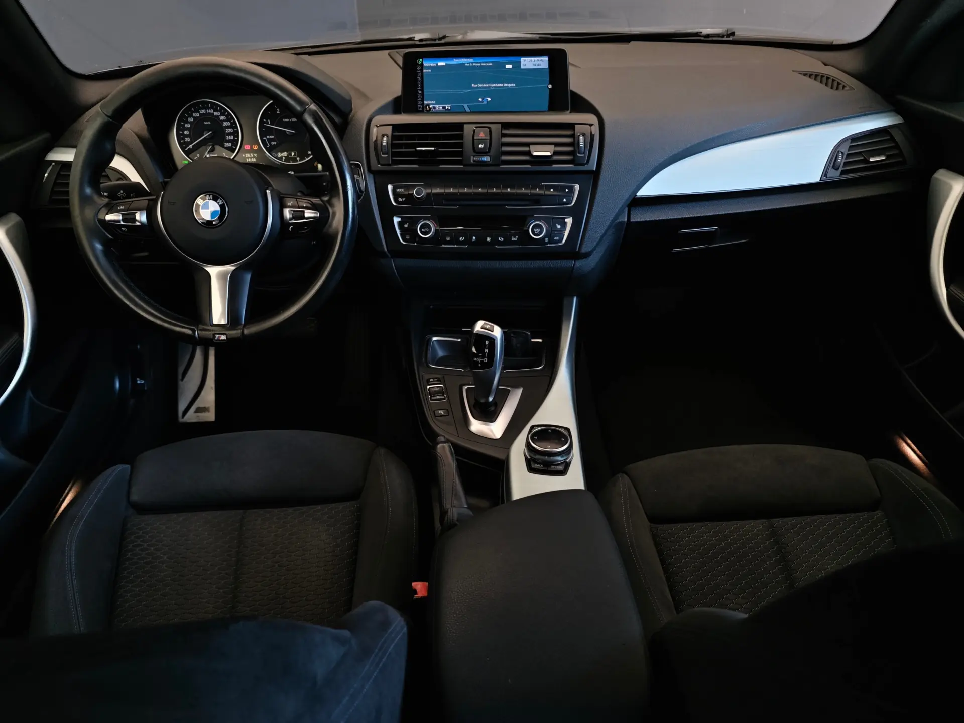 BMW 118 dA Pack M 40