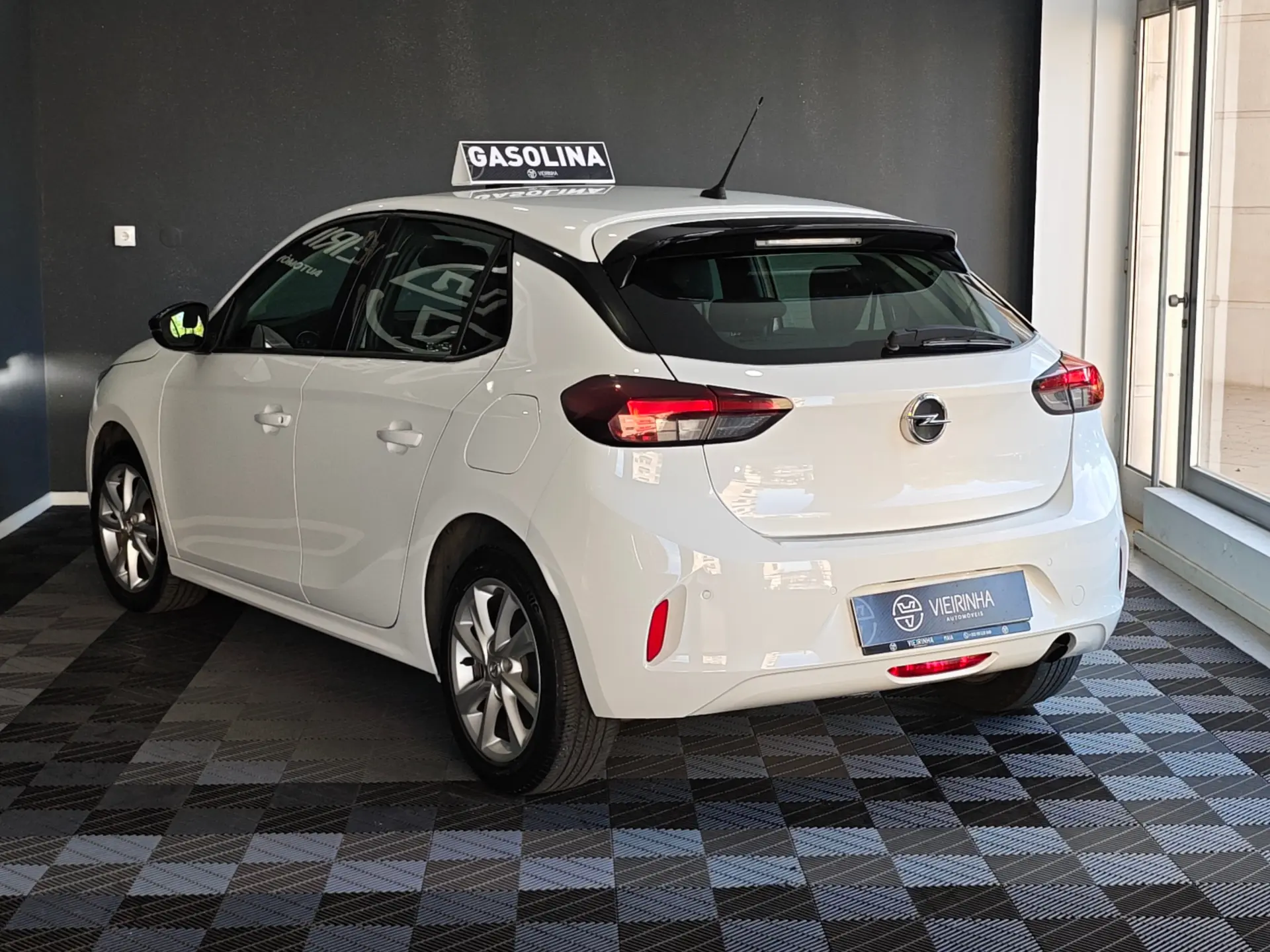 Opel Corsa 1.2 Elegance 31