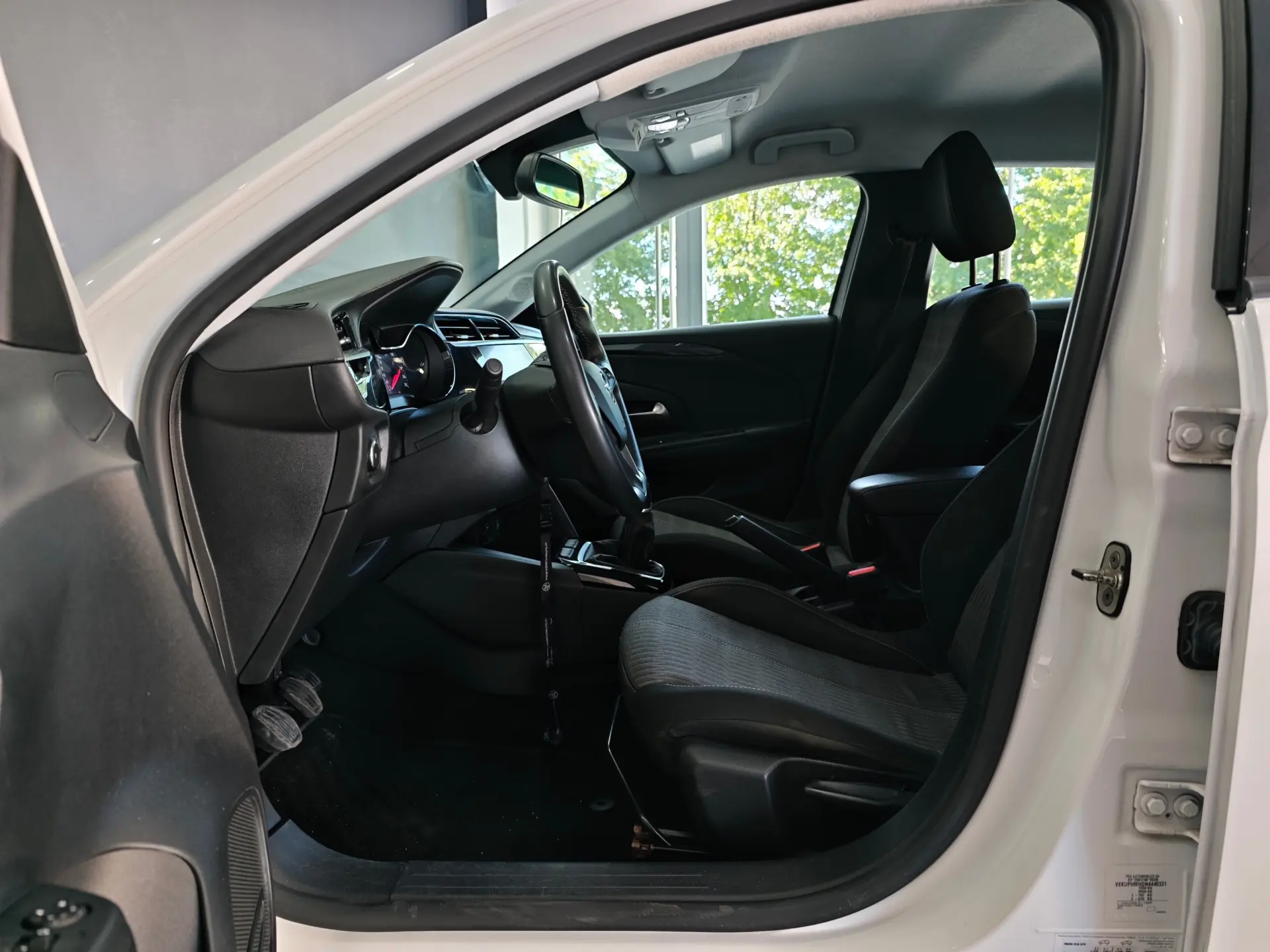 Opel Corsa 1.2 Elegance 41