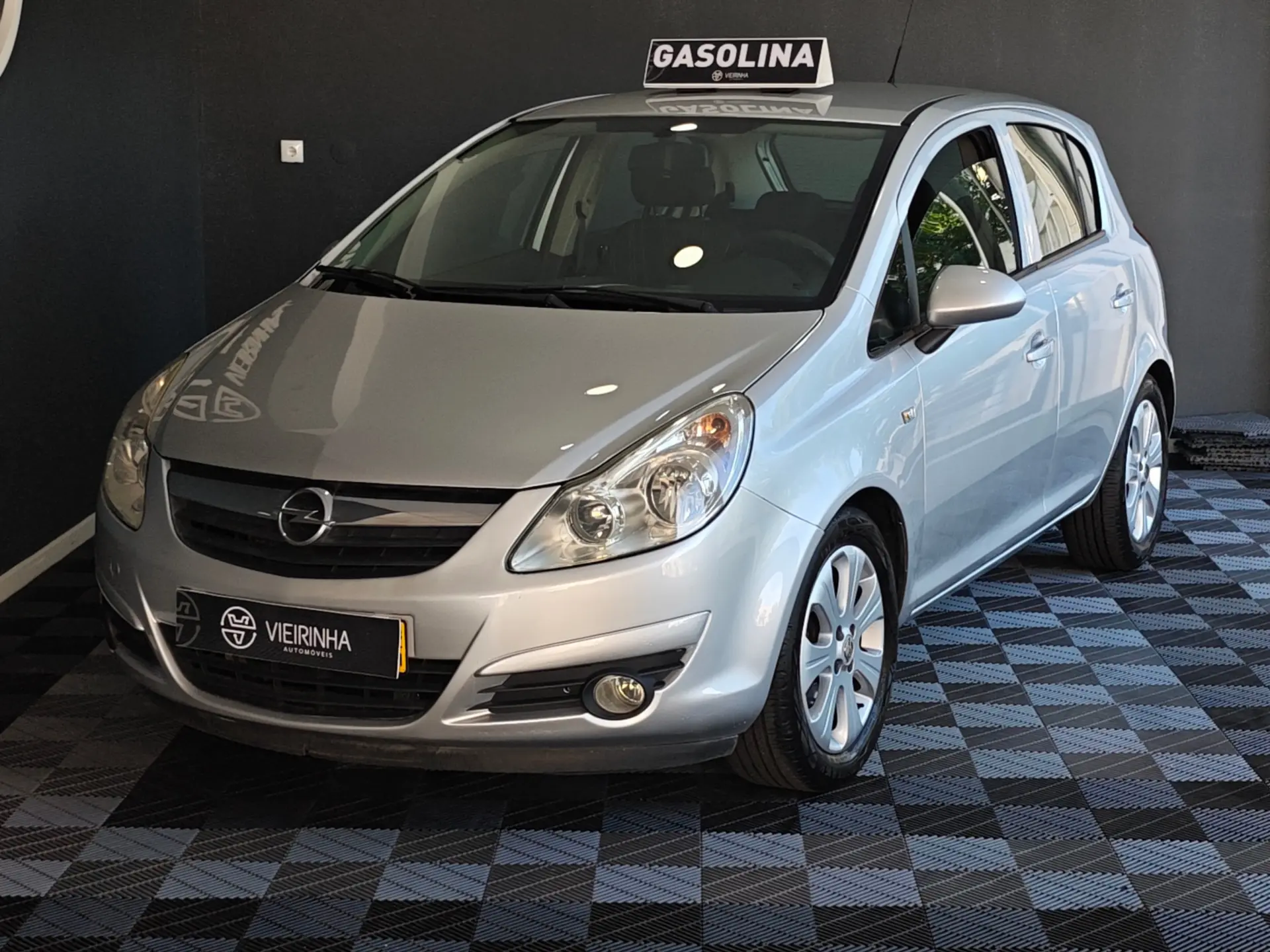 Opel Corsa 1.2 Enjoy 11