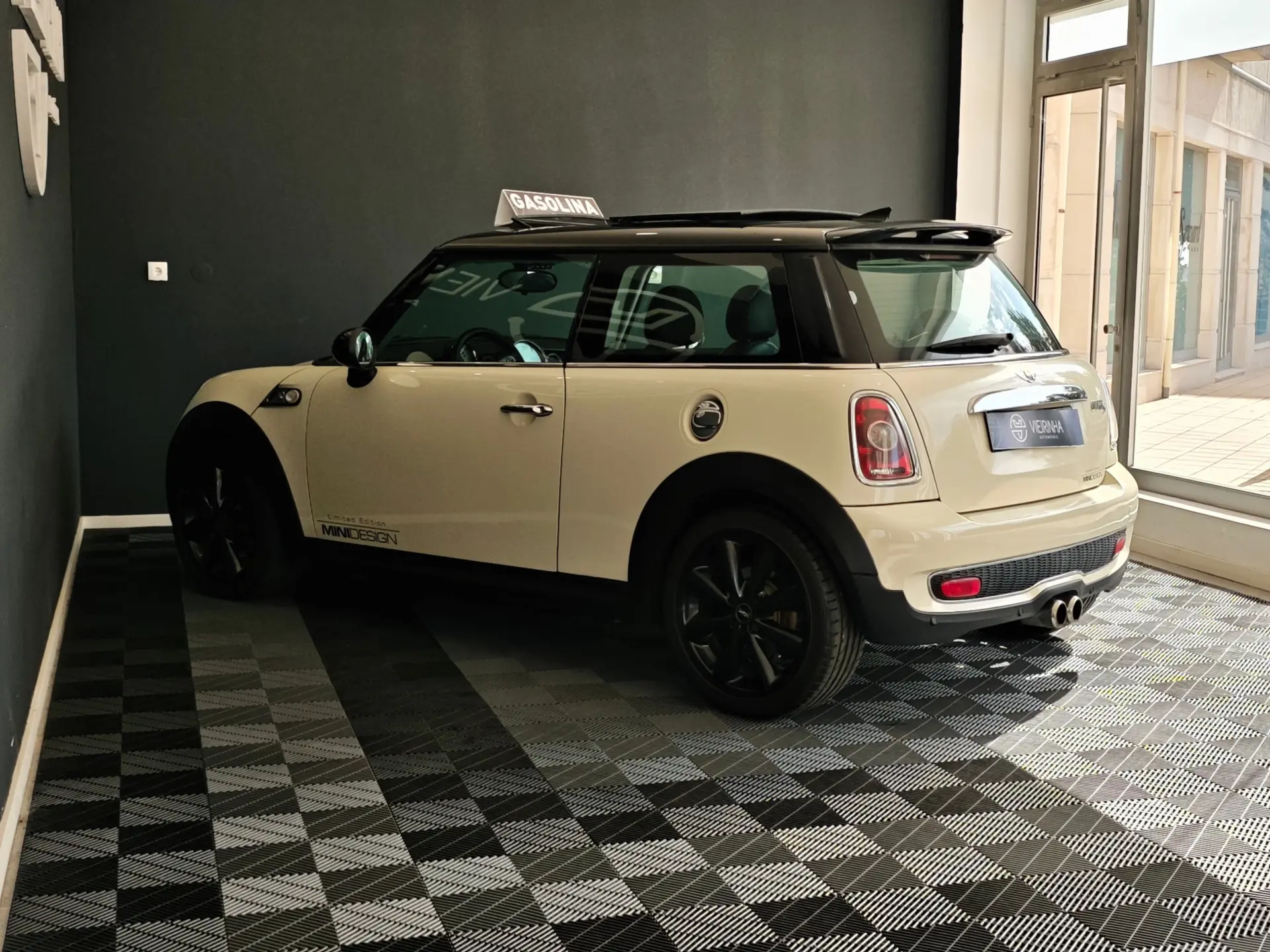 MINI 3 Portas Cooper S 26
