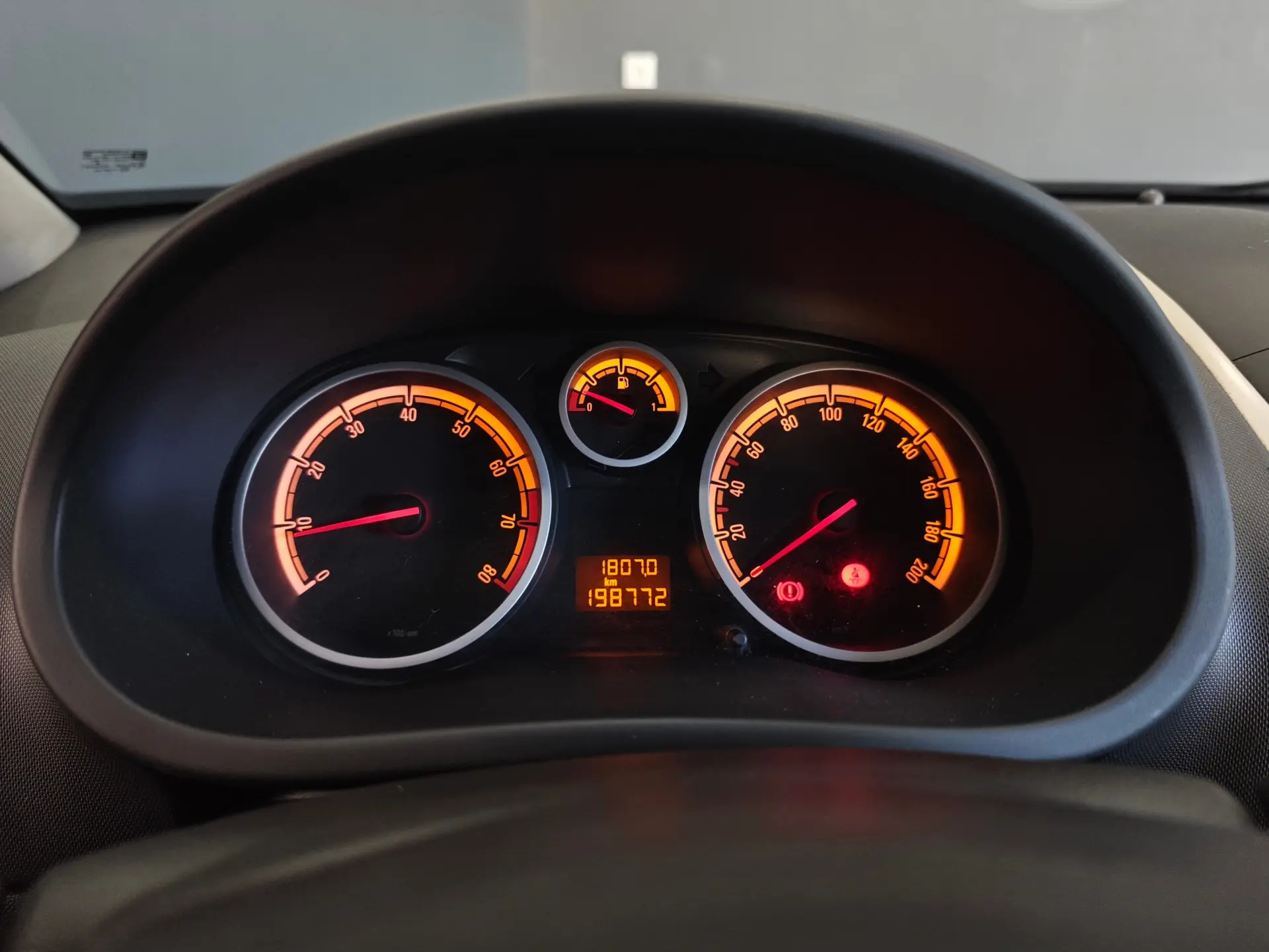 Opel Corsa 1.2 Enjoy 46