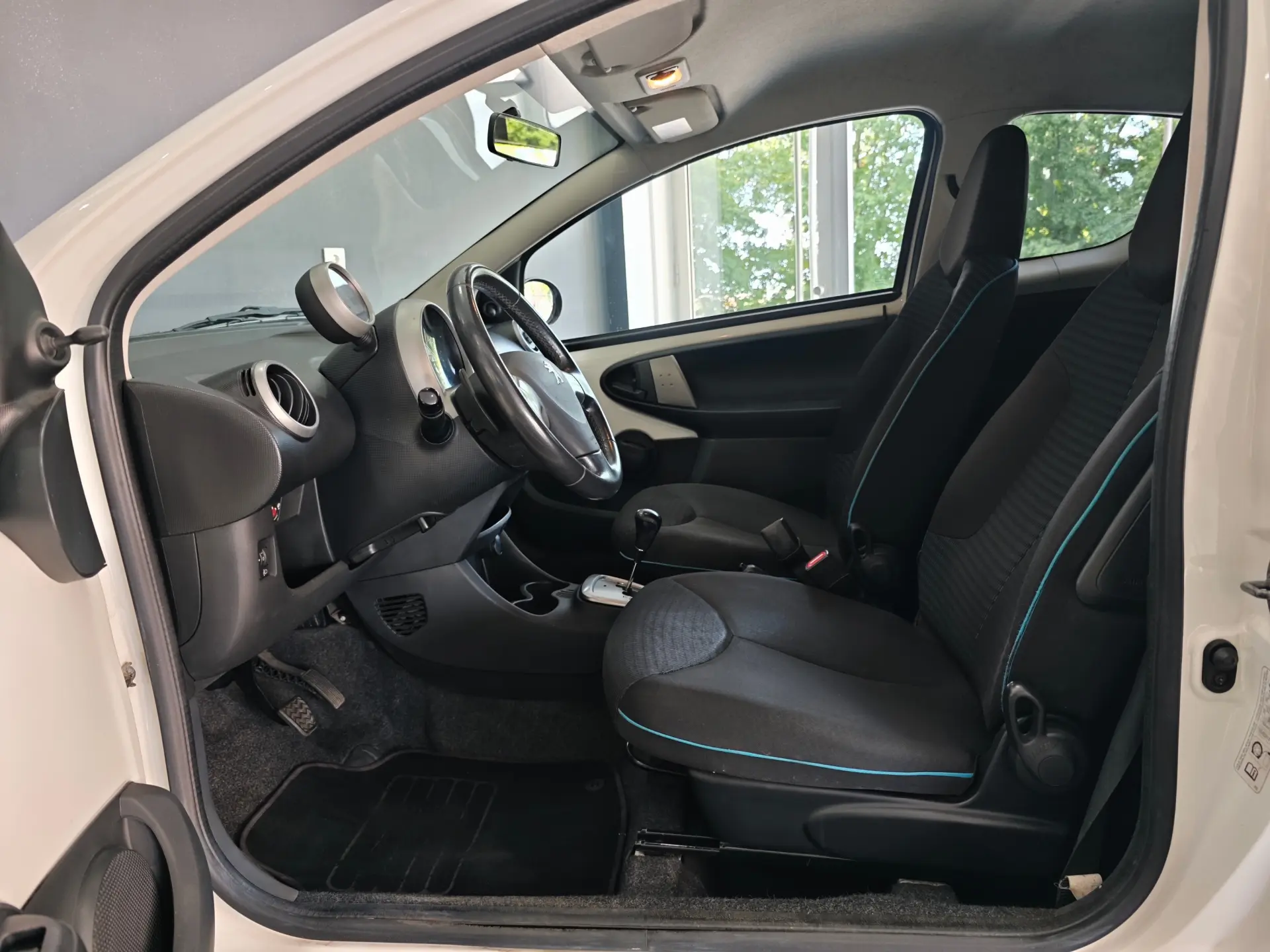 Peugeot 107 1.0 Sportium 2-Tronic 27