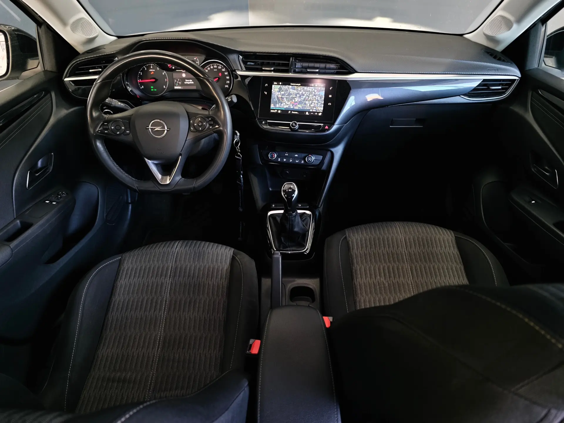 Opel Corsa 1.2 Elegance 48