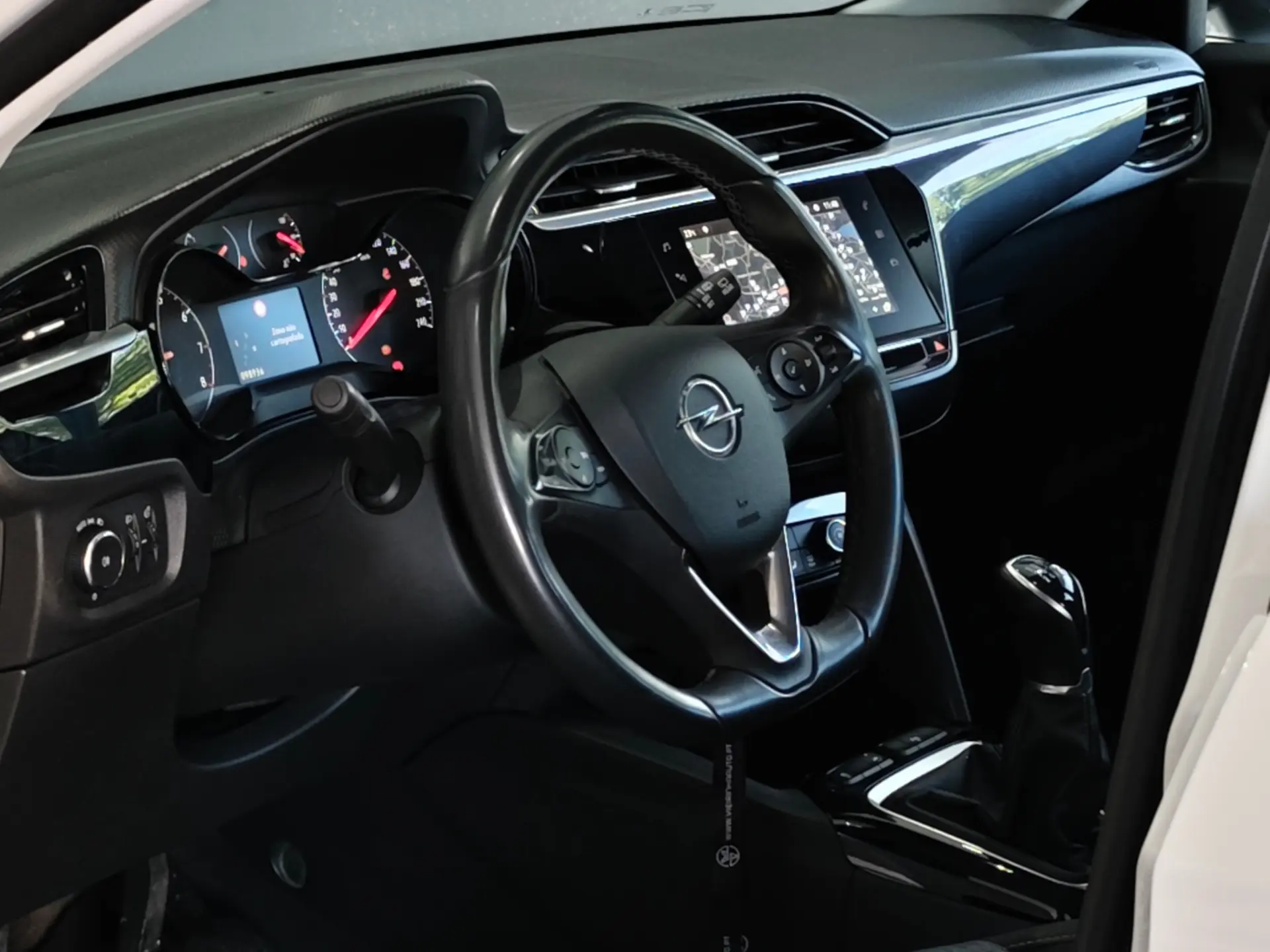 Opel Corsa 1.2 Elegance 37