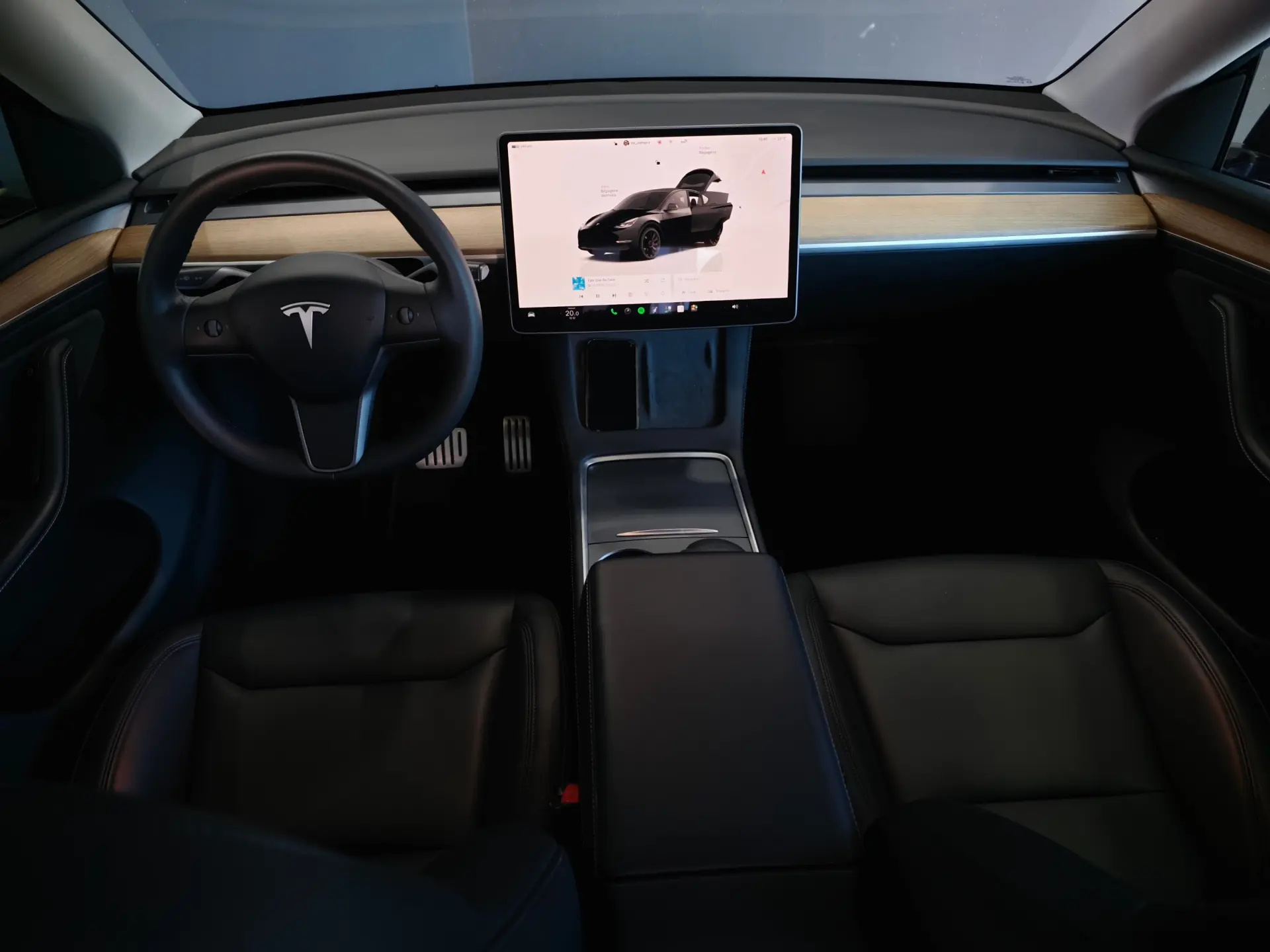 Tesla Model Y Performance Dual Motor AWD 36