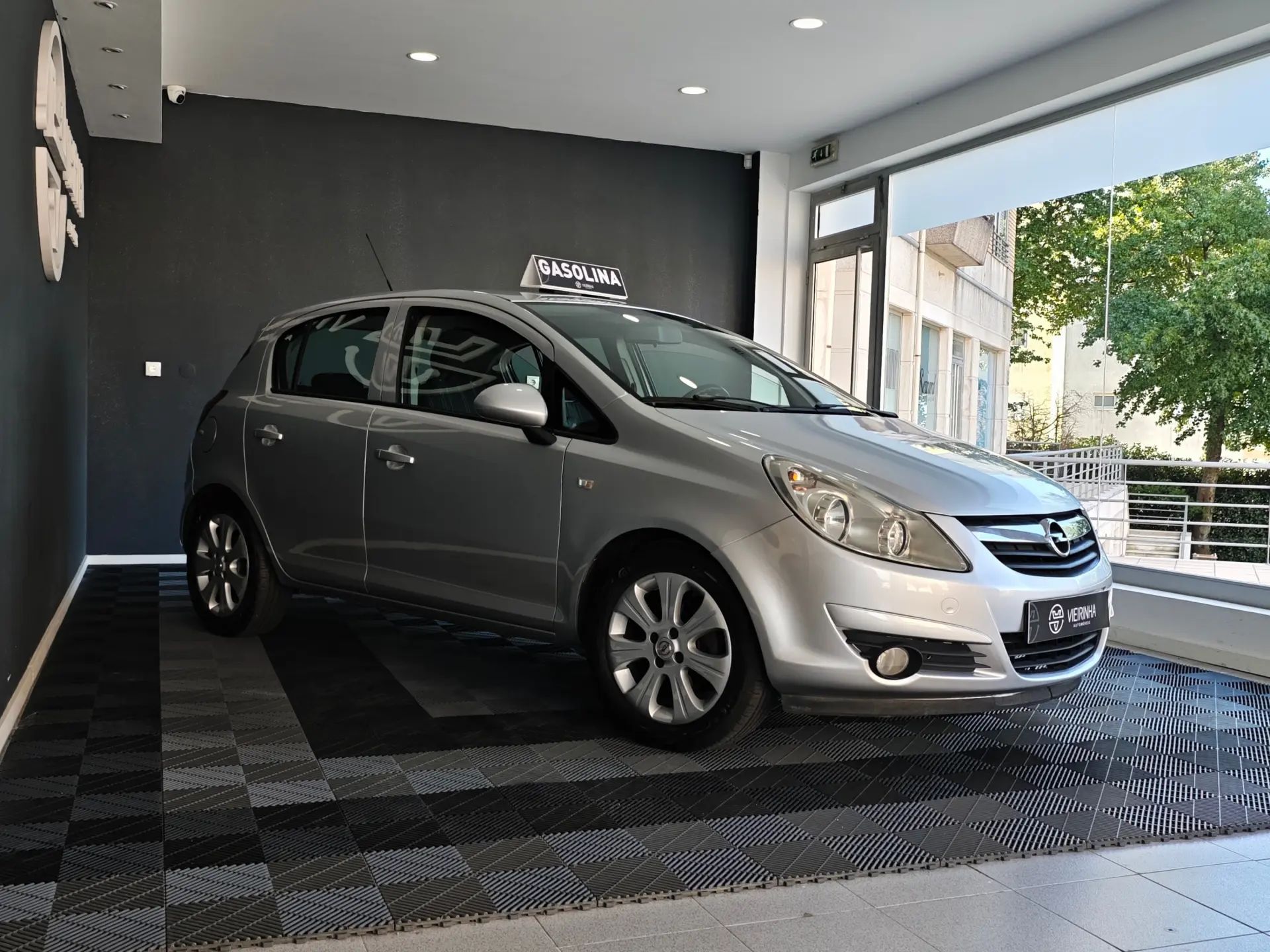 Opel Corsa 1.2 Enjoy 13