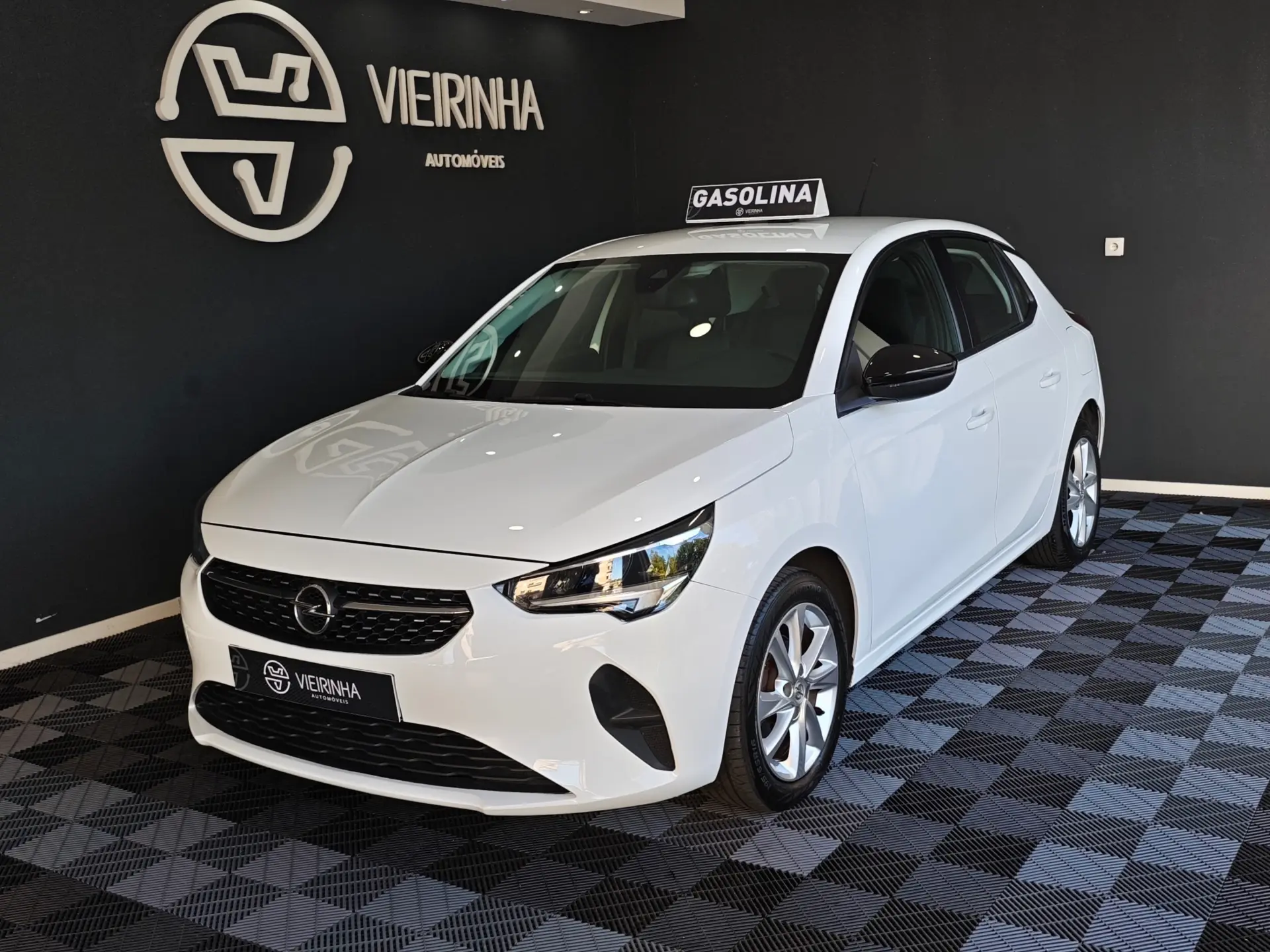 Opel Corsa 1.2 Elegance 2
