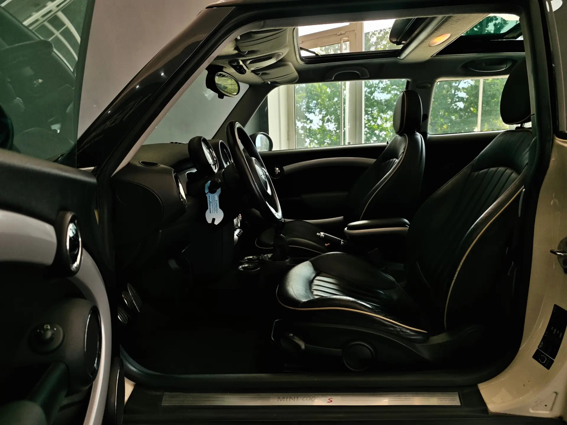 MINI 3 Portas Cooper S 32
