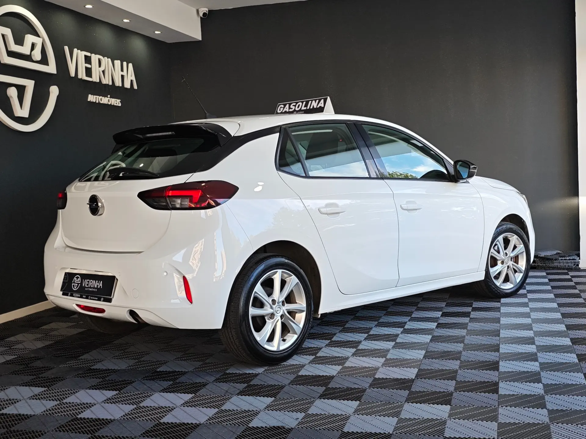 Opel Corsa 1.2 Elegance 28