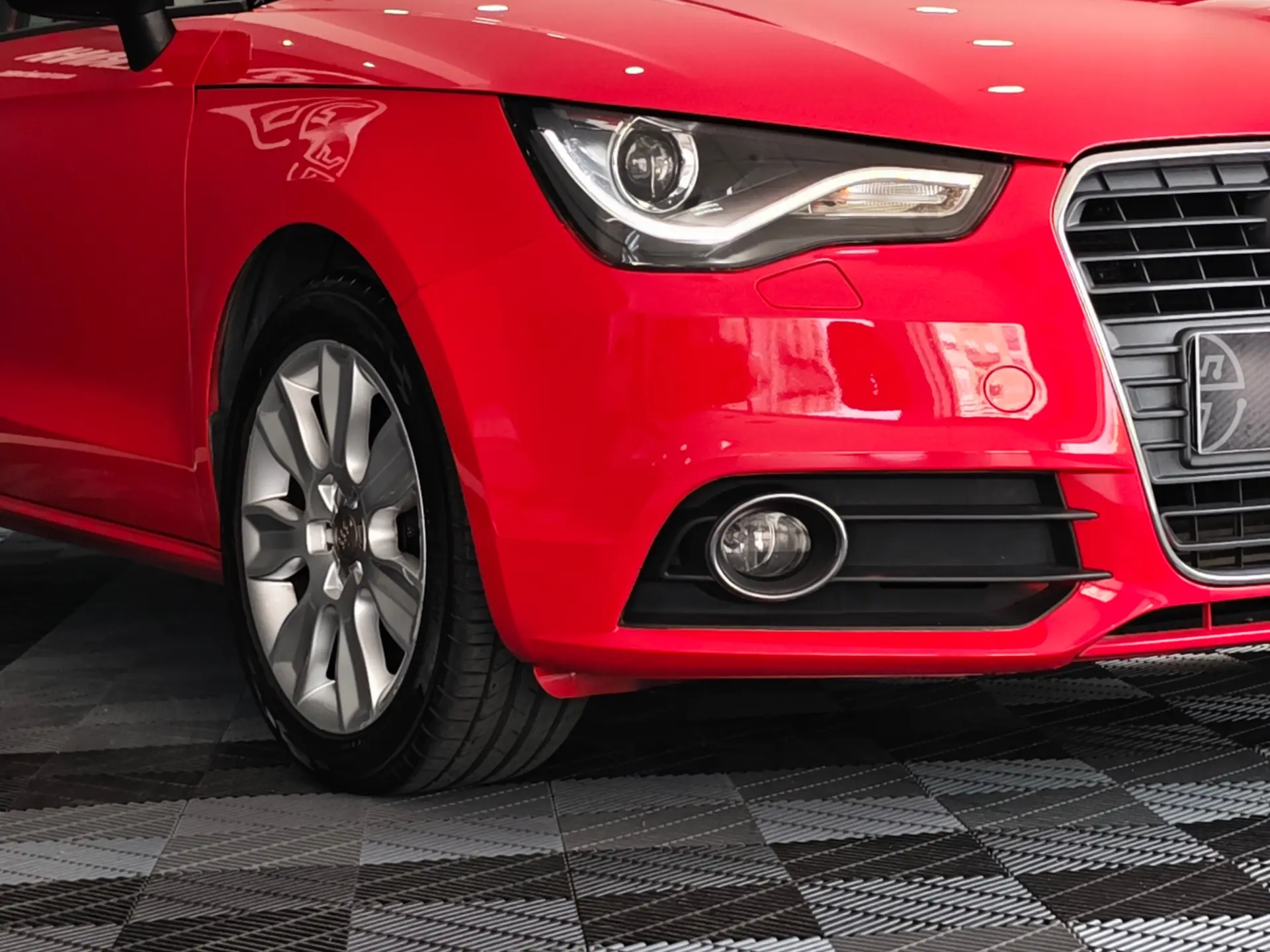 Audi A1 1.6 TDI Sport 99g 17