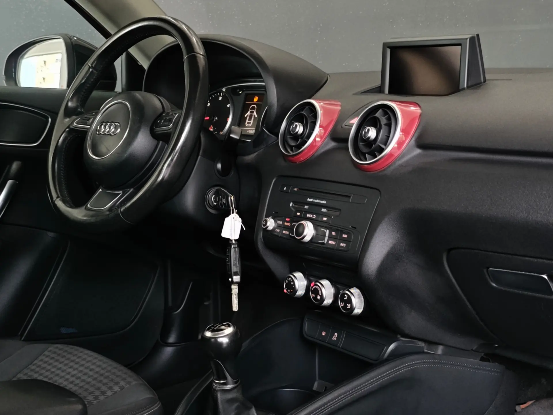 Audi A1 1.6 TDI Sport 99g 34