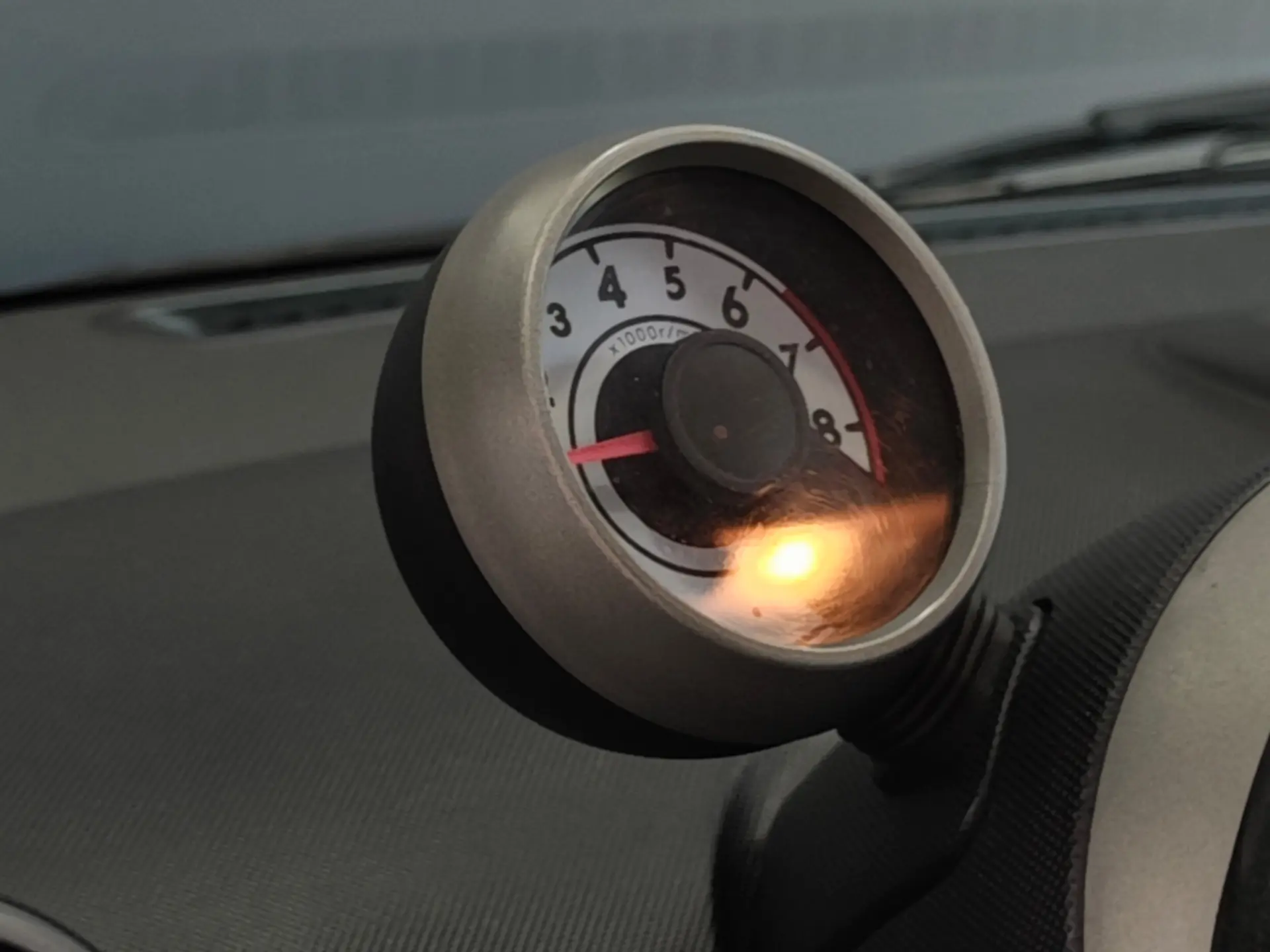 Peugeot 107 1.0 Sportium 2-Tronic 26