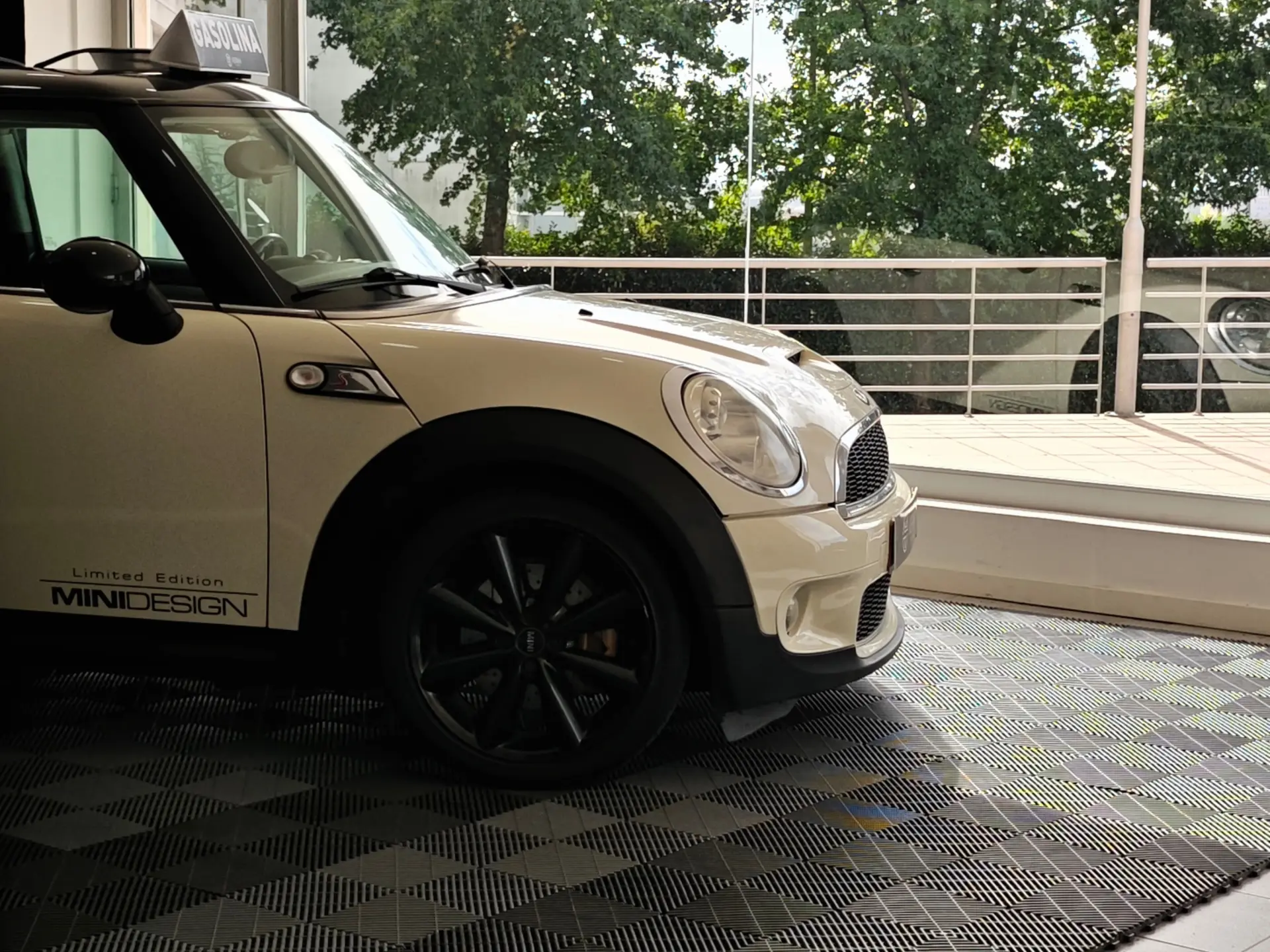 MINI 3 Portas Cooper S 18