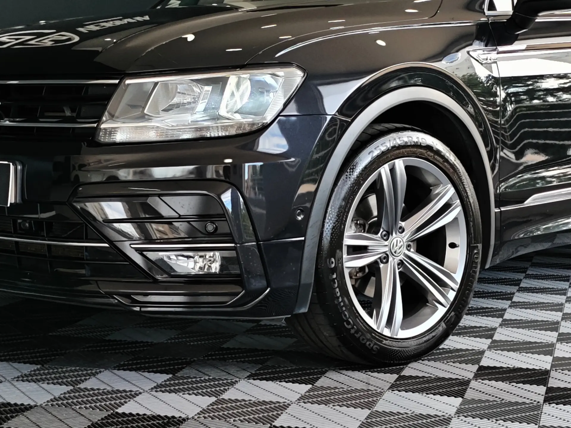 Volkswagen Tiguan 1.5 TSI R-Line DSG 12