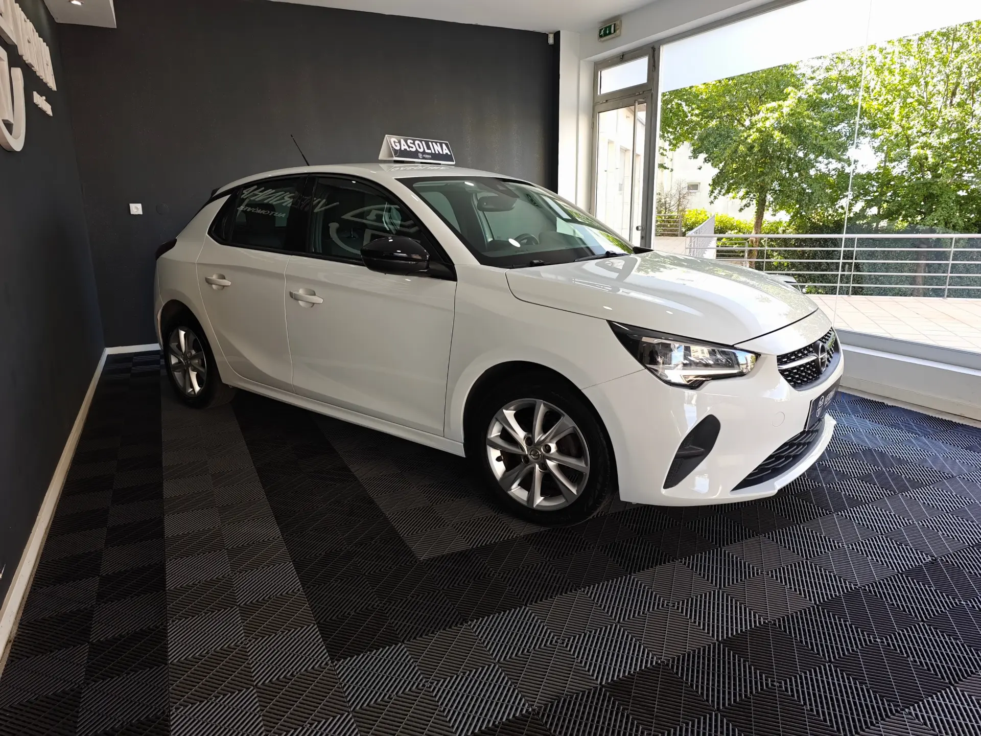 Opel Corsa 1.2 Elegance 18