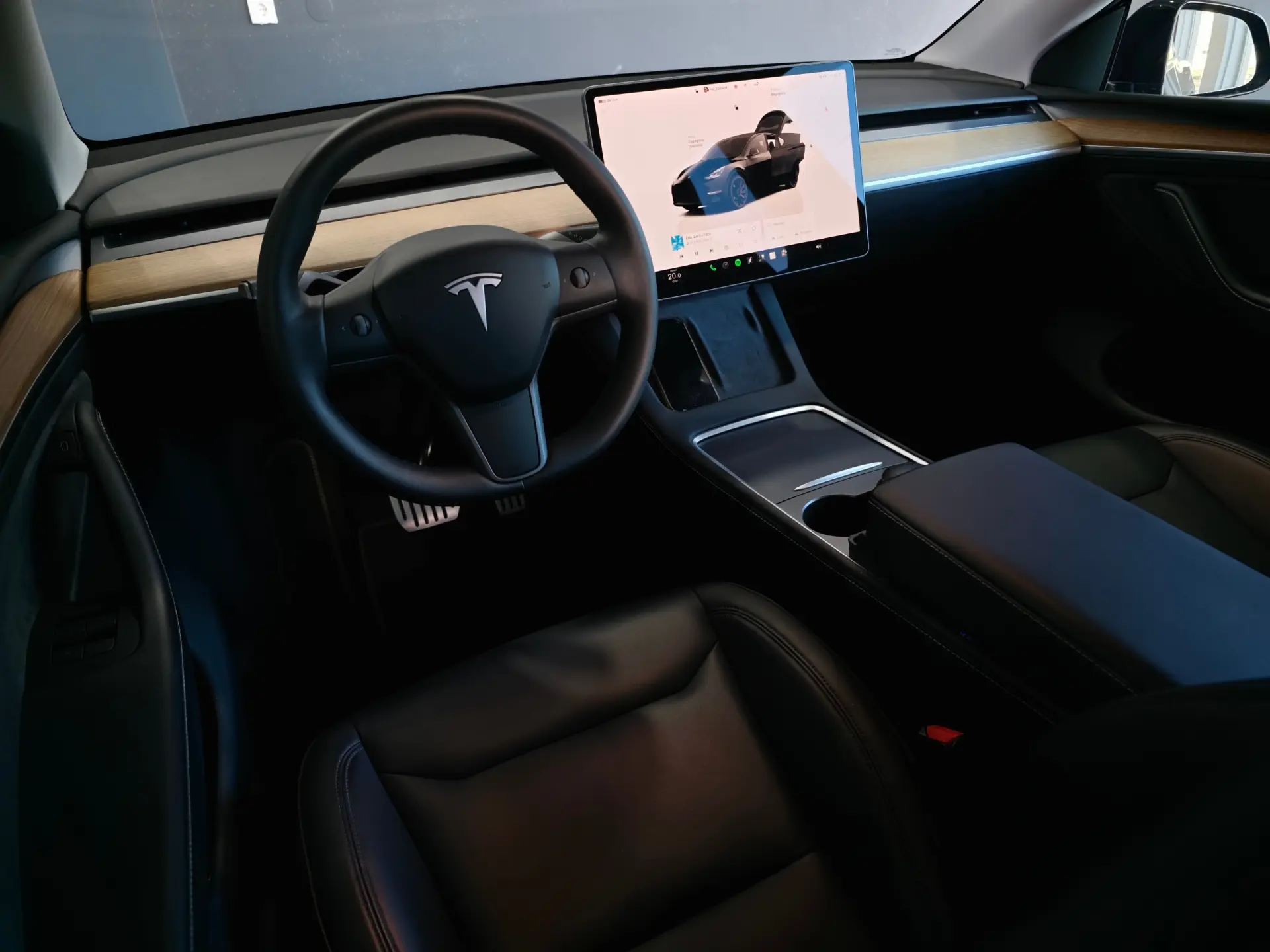 Tesla Model Y Performance Dual Motor AWD 35