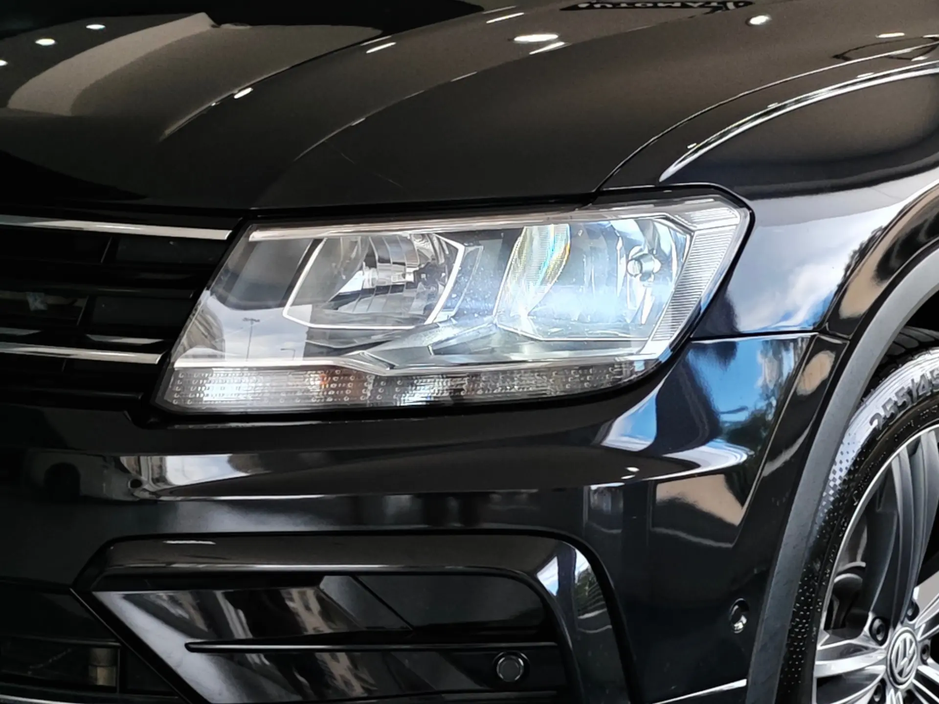Volkswagen Tiguan 1.5 TSI R-Line DSG 14