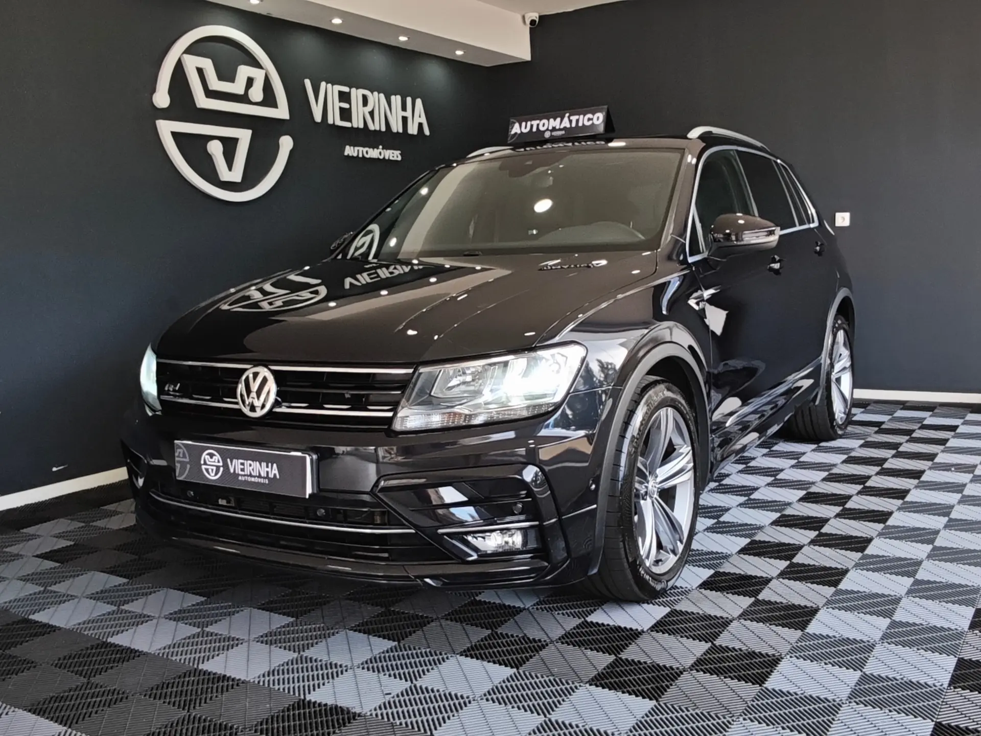 Volkswagen Tiguan 1.5 TSI R-Line DSG 1