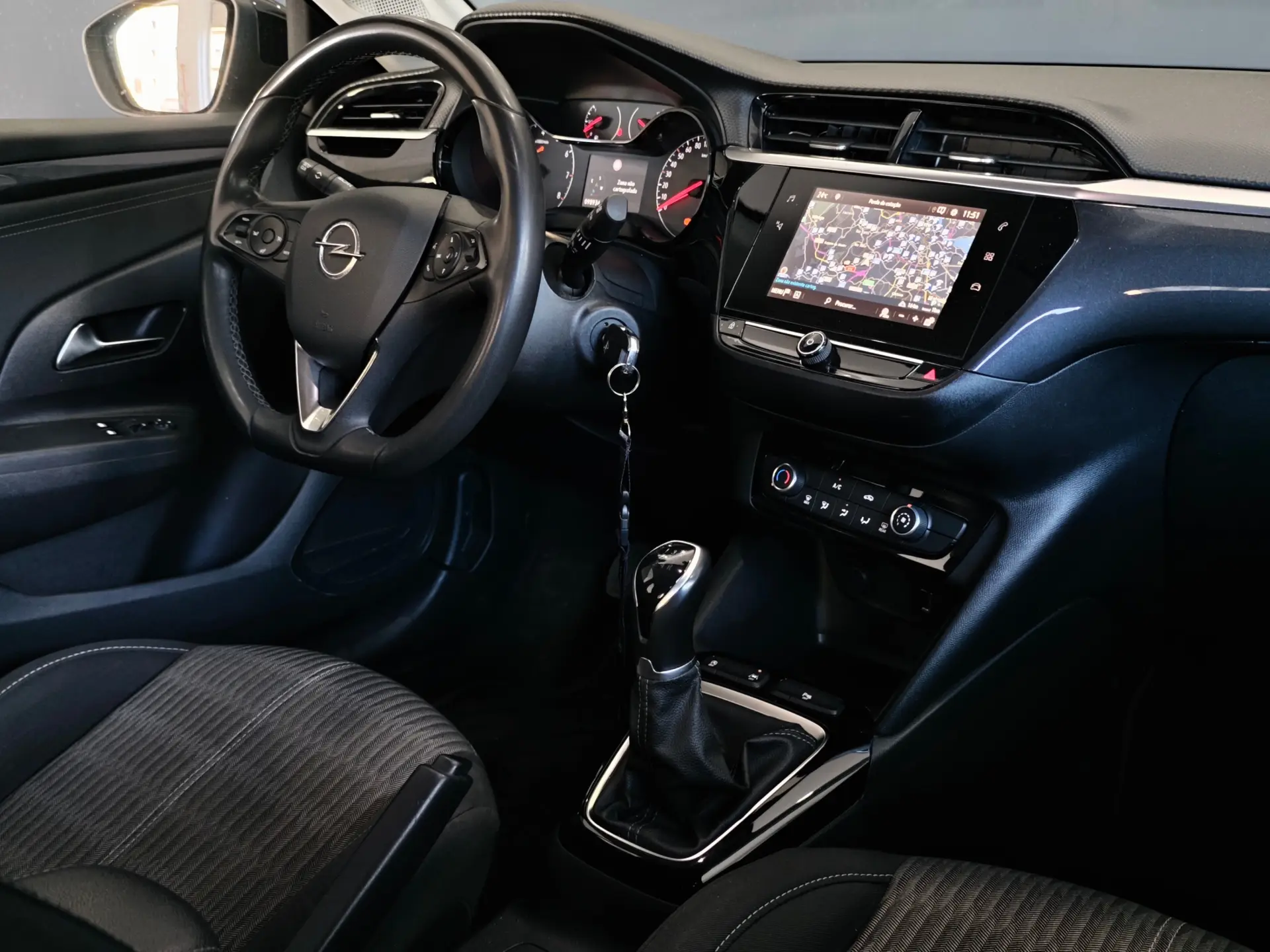 Opel Corsa 1.2 Elegance 47
