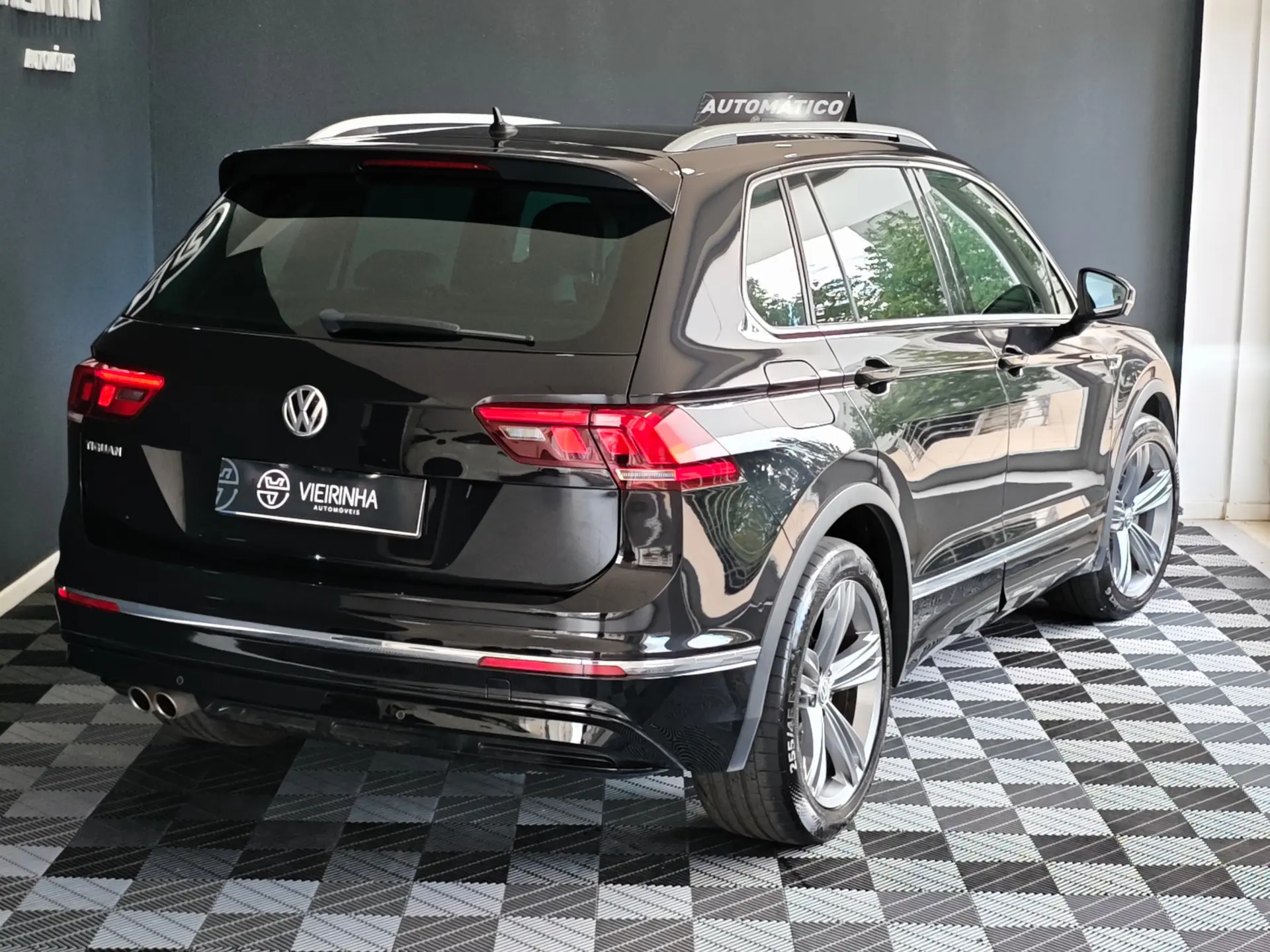 Volkswagen Tiguan 1.5 TSI R-Line DSG 24
