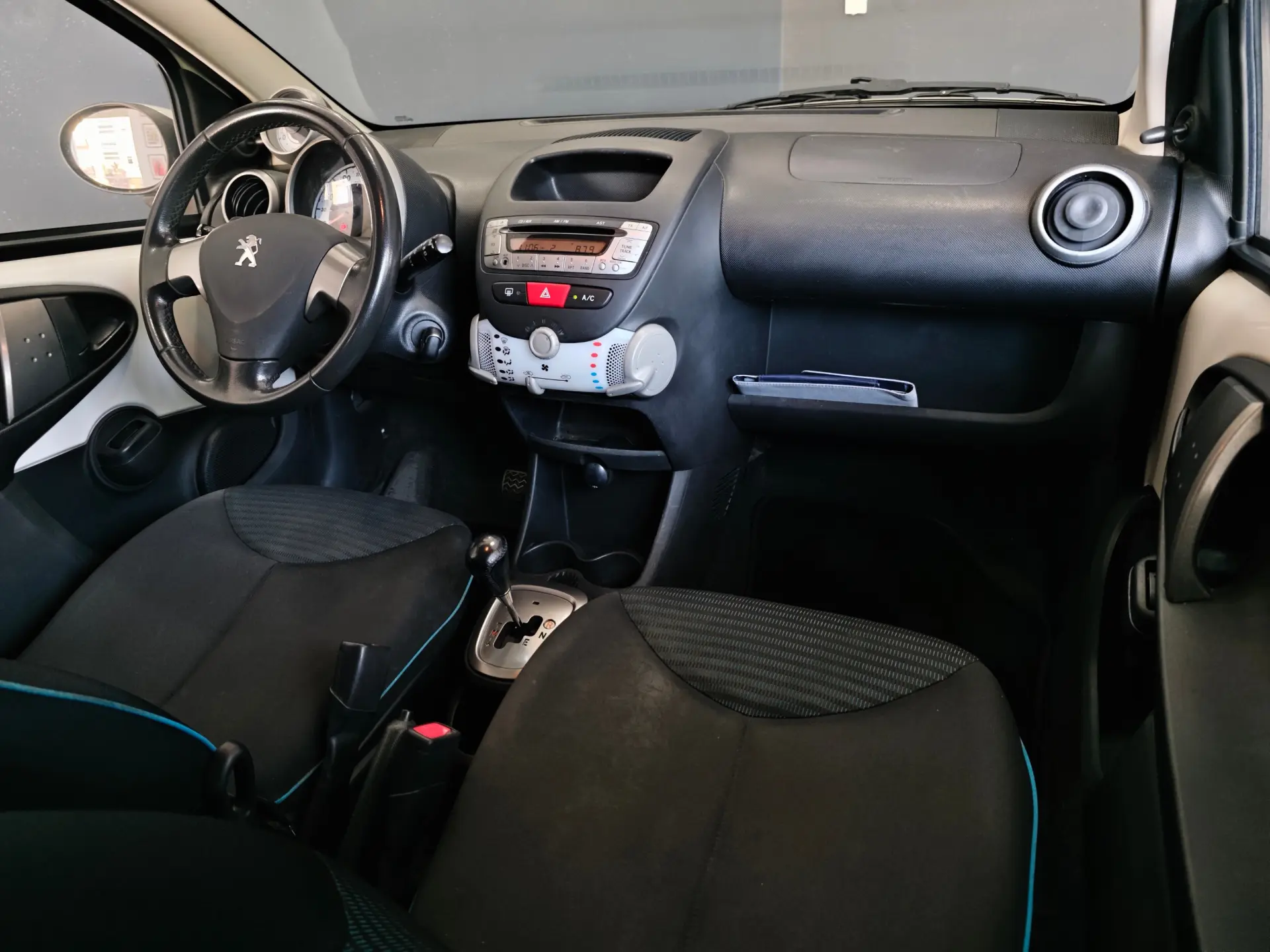 Peugeot 107 1.0 Sportium 2-Tronic 34
