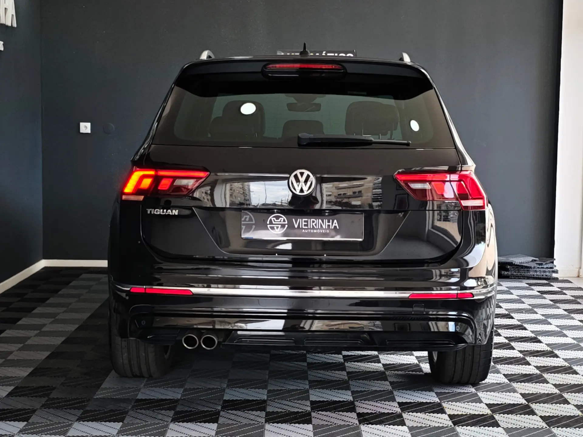 Volkswagen Tiguan 1.5 TSI R-Line DSG 28