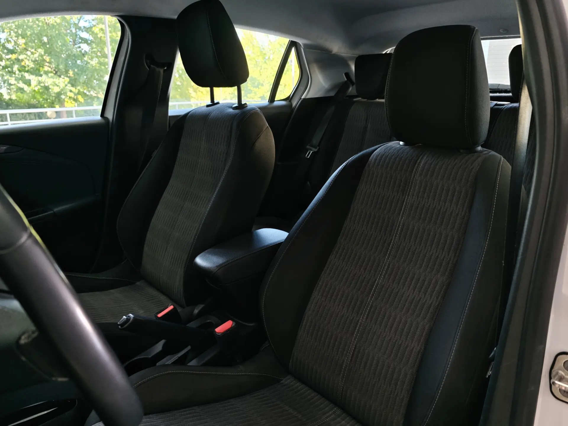 Opel Corsa 1.2 Elegance 43