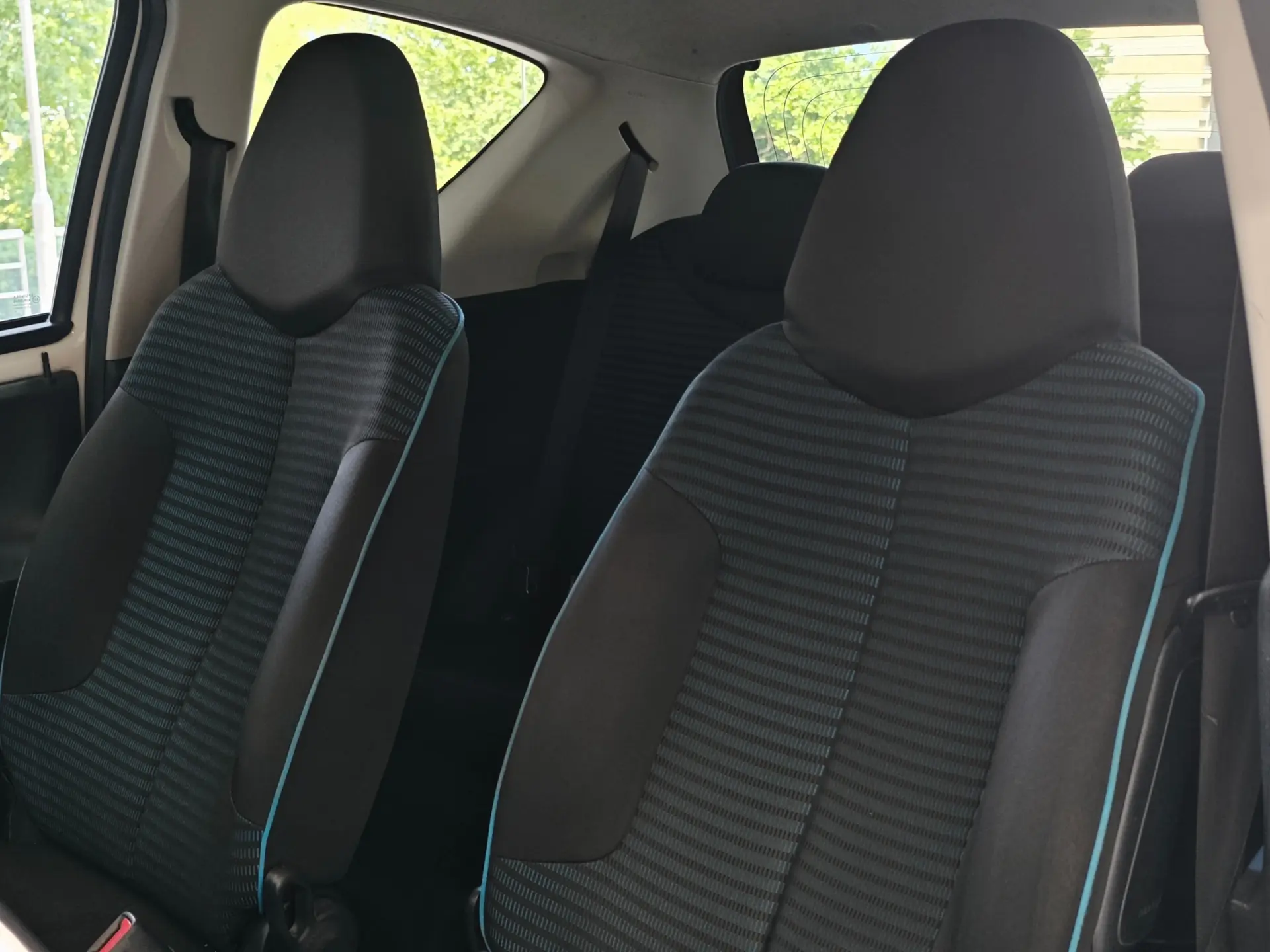 Peugeot 107 1.0 Sportium 2-Tronic 29