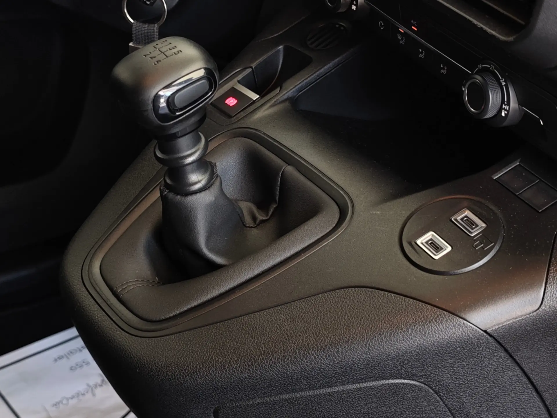 Peugeot Partner Active 38