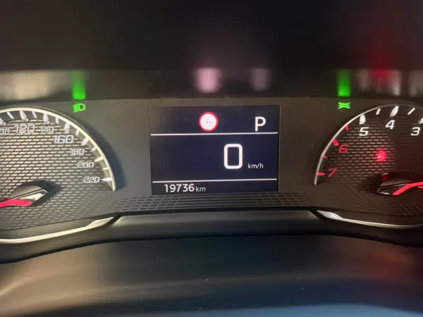 Peugeot 2008 PureTech 130 EAT8 Allure Pack 10