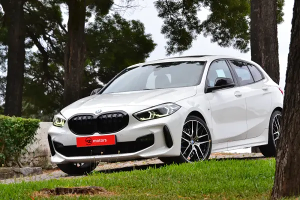 BMW 120 d Pack Desportivo M 13