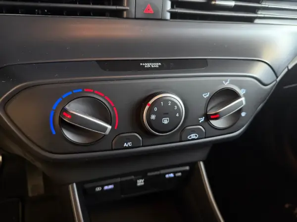 Hyundai i20 1.2 Comfort 9
