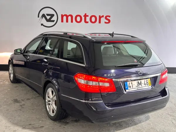 Mercedes-Benz E 220 CDi Avantgarde 4
