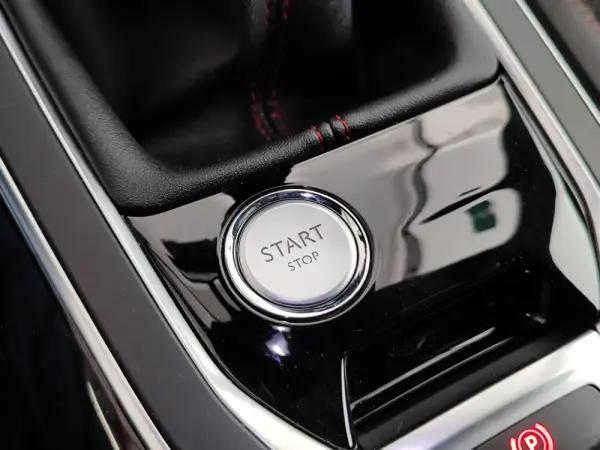 Peugeot 308 1.2 PureTech GT Line 13