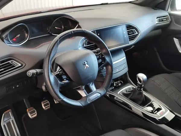 Peugeot 308 1.2 PureTech GT Line 19