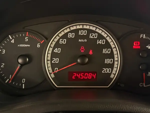 Suzuki Swift 1.3 DDiS GLX 7