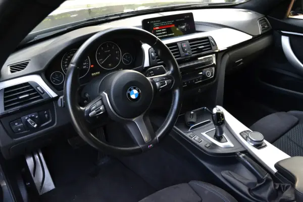 BMW 418 Gran Coupé d Pack M Auto 8