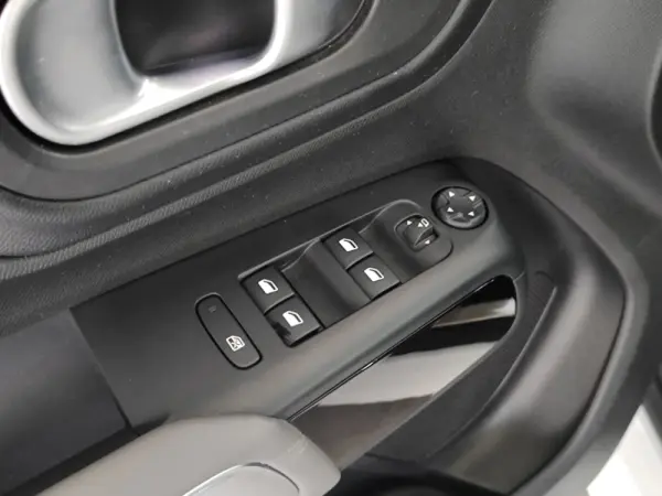 Citroen C5 Aircross 1.2 PureTech Shine EAT8 12