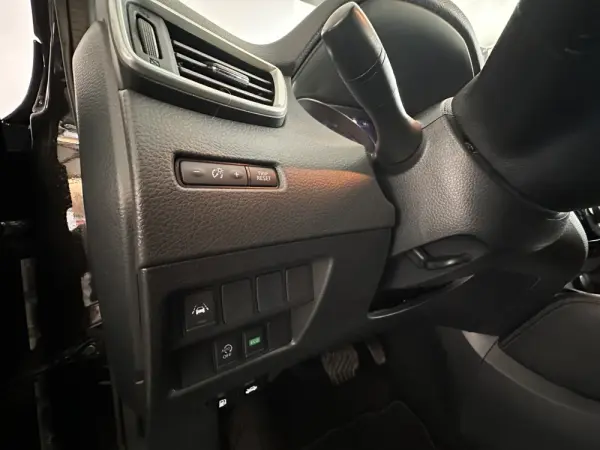 Nissan Qashqai 1.3 DIG-T N-Connecta J18 DCT 16