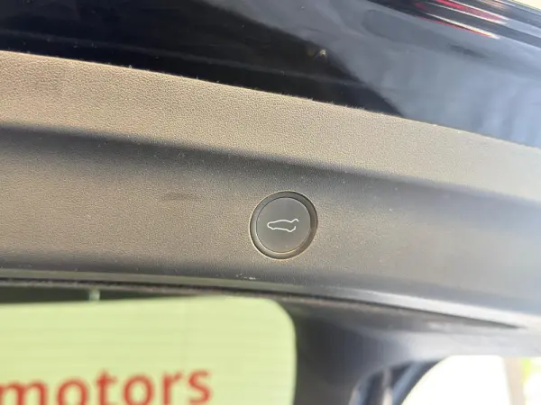 Tesla Model Y RWD 26