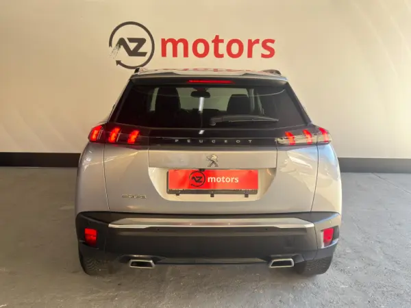 Peugeot 2008 PureTech 130 EAT8 Allure Pack 3