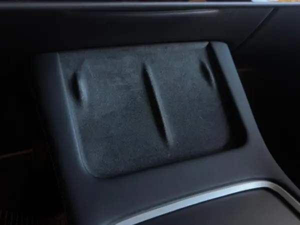 Tesla Model Y RWD 16