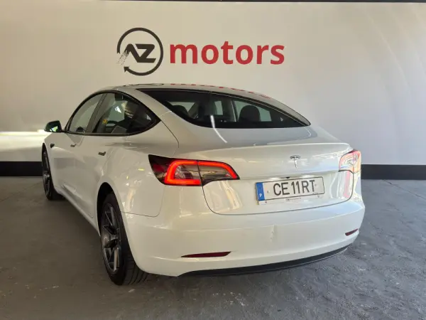 Tesla Model 3 Standard Range Plus RWD 23