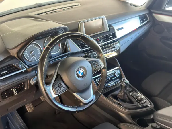BMW 216 Gran Tourer d Line Sport 22