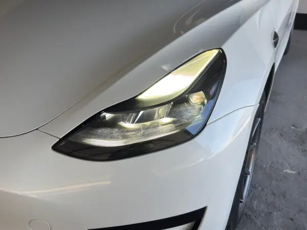 Tesla Model 3 Standard Range Plus RWD 7