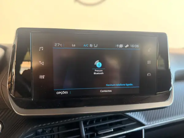 Peugeot 2008 PureTech 130 EAT8 Allure Pack 13