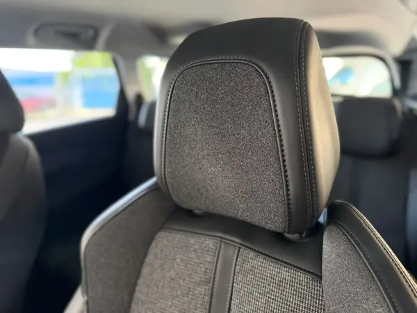 Peugeot 5008 1.5 BlueHDi Allure EAT8 21